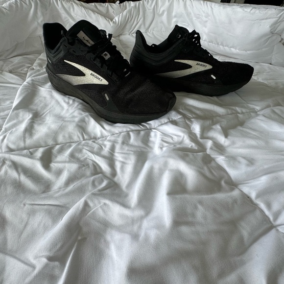 Men’s running shoes - Picture 1 of 2